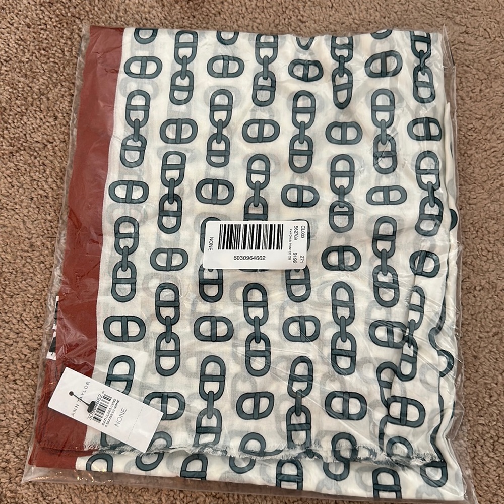 Chain Printed Scarf